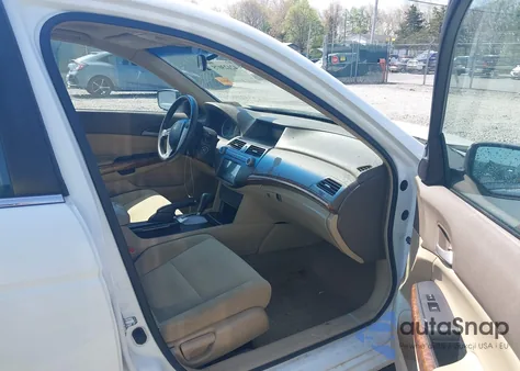 2009 Honda Accord 2.4 Ex from USA, damaged, VIN 1HGCP26799A042894